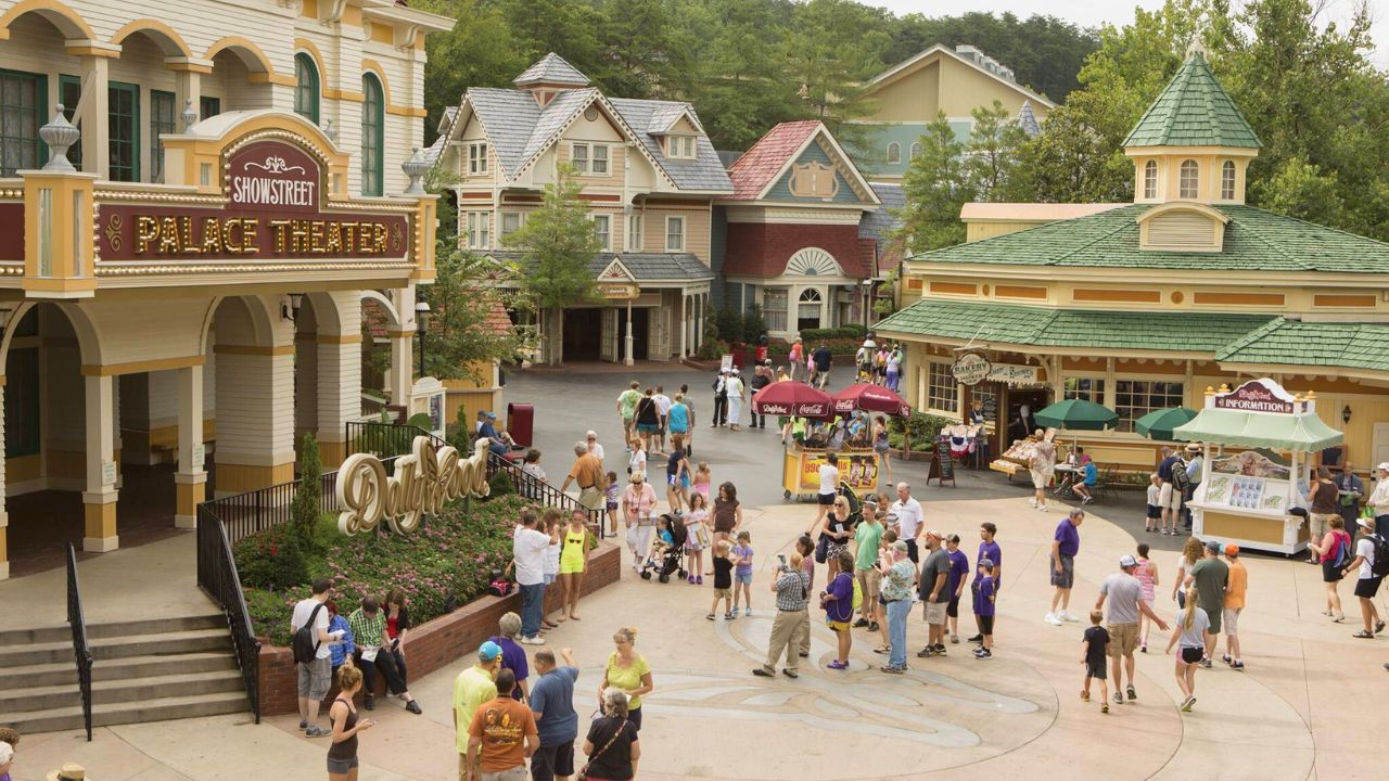 Pigeon Forge: The Perfect Family Reunion Destination Pigeon Forge: The Perfect Family Reunion Destination