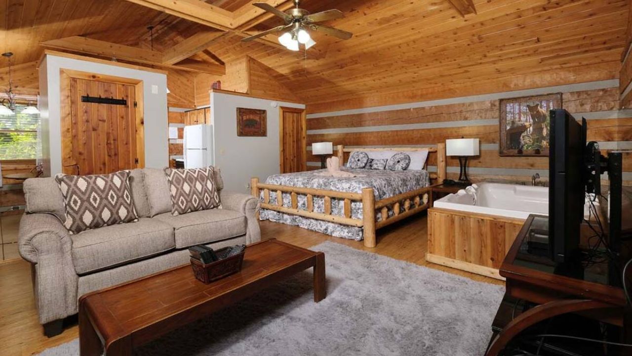 Romantic November Getaways: Top 4 Pigeon Forge Cabins for Couples Romantic November Getaways: Top 4 Pigeon Forge Cabins for Couples