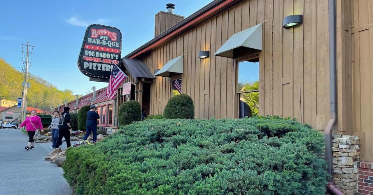 Best Places for Kids to Eat in Gatlinburg Best Places for Kids to Eat in Gatlinburg