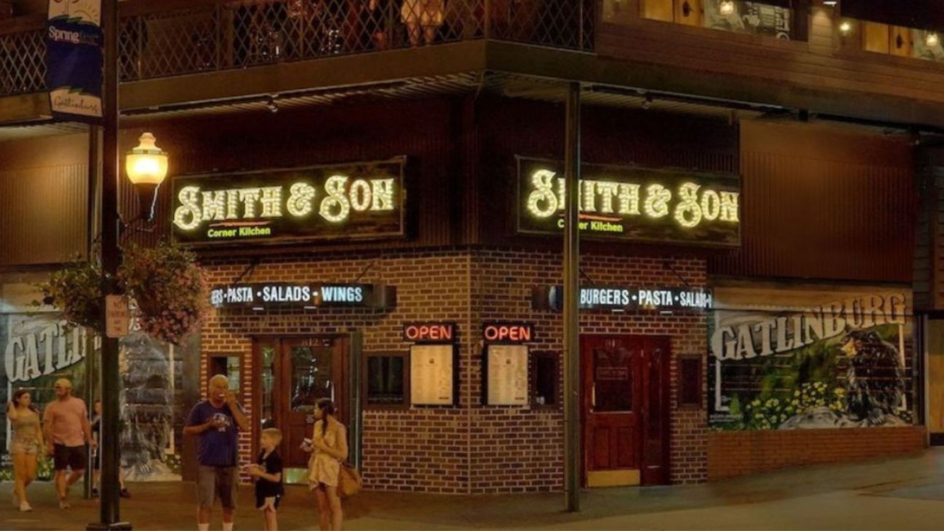 Smith and Son Corner Kitchen Smith and Son Corner Kitchen