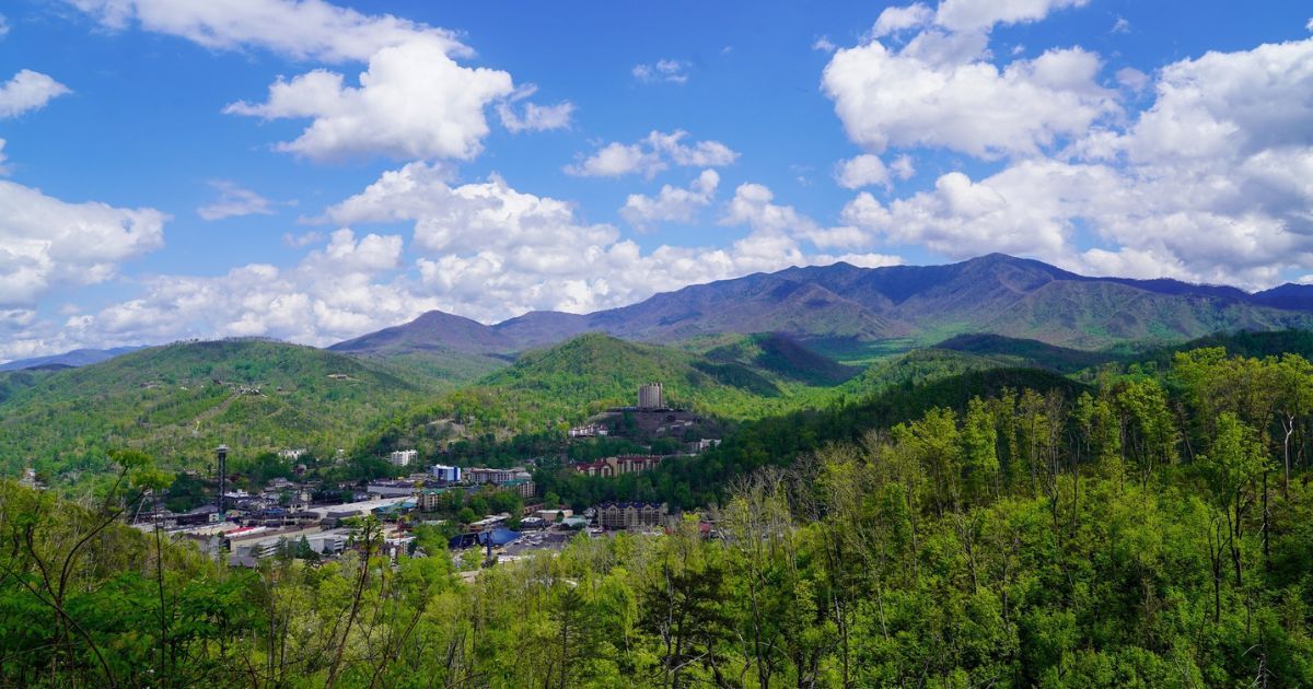 How to Enjoy Your First Vacation to Gatlinburg