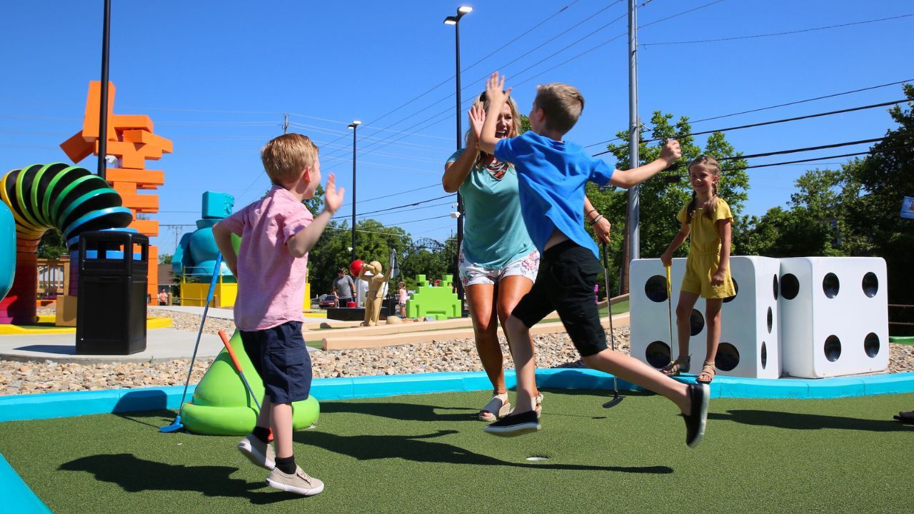Best 3 Putt Putt Golf Courses in Pigeon Forge Best 3 Putt Putt Golf Courses in Pigeon Forge