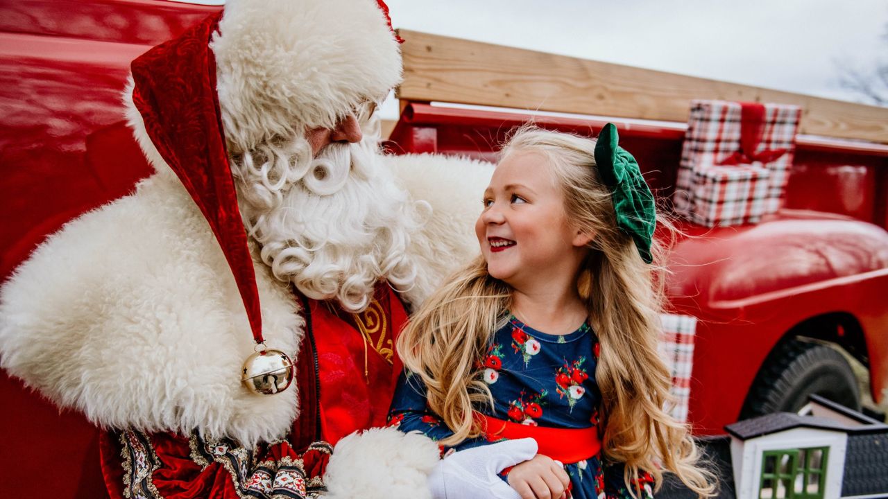 Find Santa Claus in Gatlinburg and Pigeon Forge Find Santa Claus in Gatlinburg and Pigeon Forge