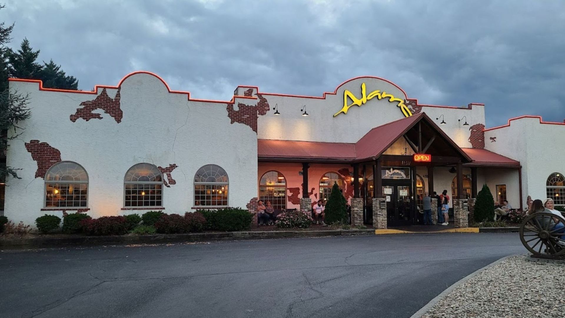 Alamo Steakhouse in Pigeon Forge Alamo Steakhouse in Pigeon Forge