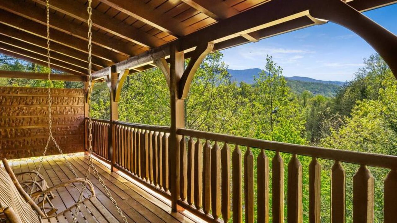 Top 11 Gatlinburg Cabin Rentals near Downtown Top 11 Gatlinburg Cabin Rentals near Downtown