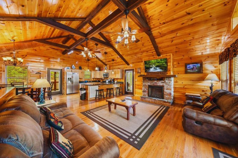 Why_Our_Pigeon_Forge_Cabins_are_Ideal_for_Your_Winter_Family_Vacation.jpg
