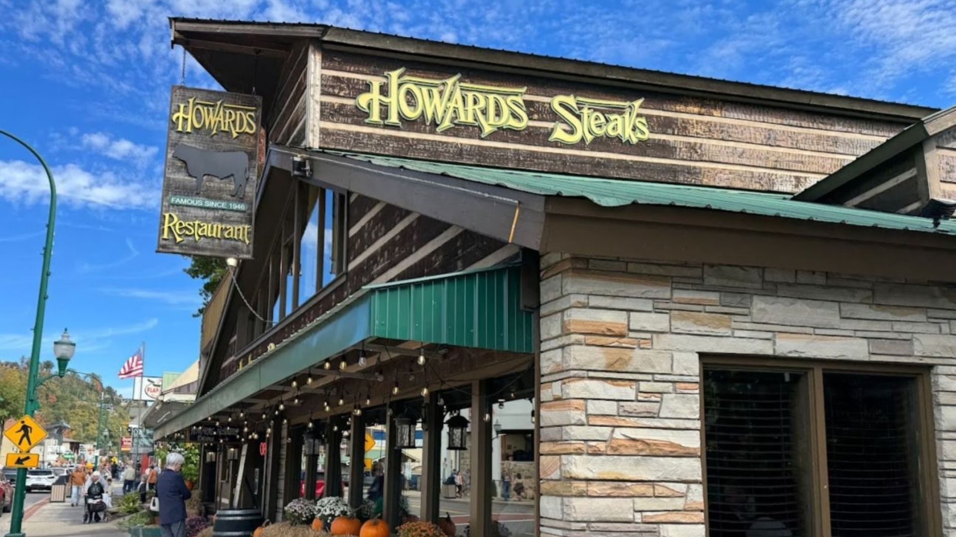 Howard's Restaurant Howard's Restaurant