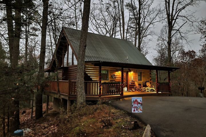 The-4-Best-Secluded-Honeymoon-Cabins-in-Gatlinburg.jpg