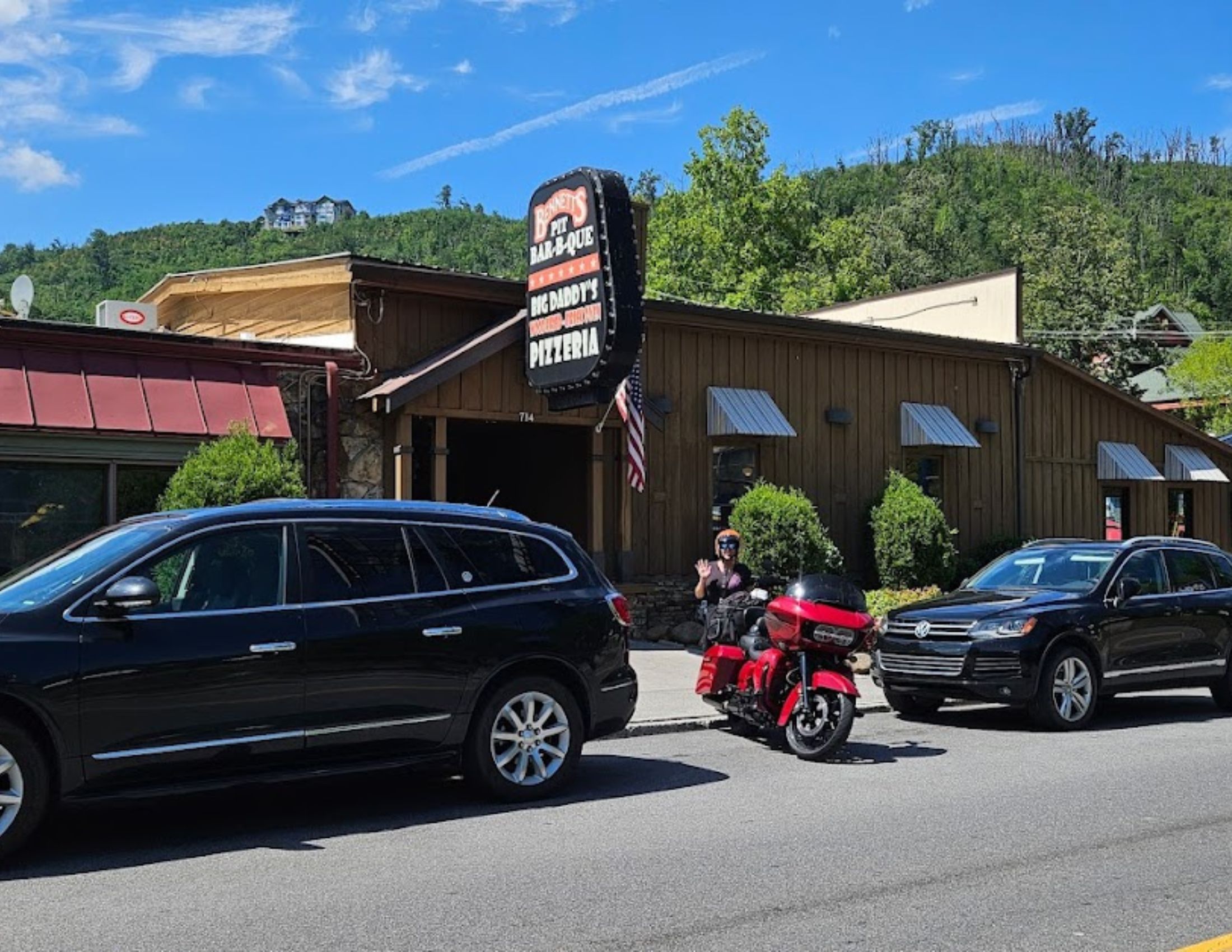 Bennett's Pit Bar-B-Que