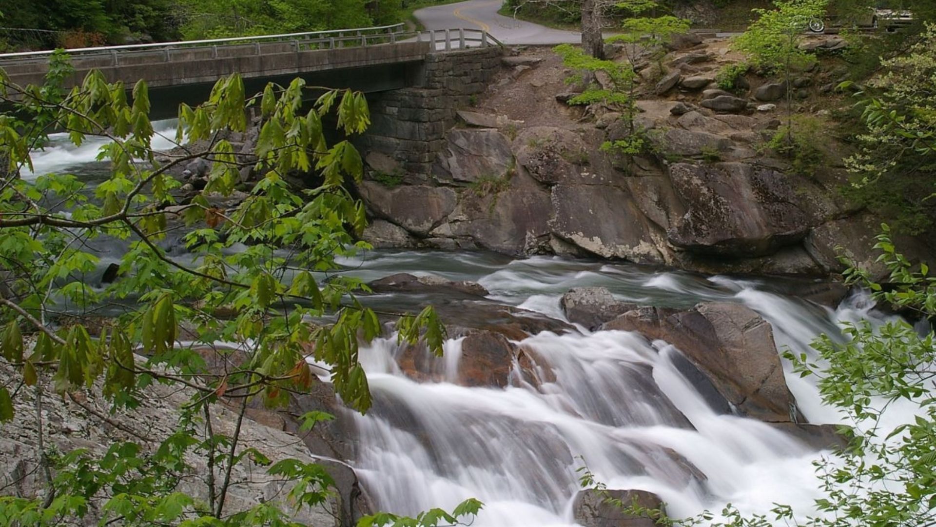 The Sinks: A Must-See Waterfall in the Great Smoky Mountains National Park The Sinks: A Must-See Waterfall in the Great Smoky Mountains National Park