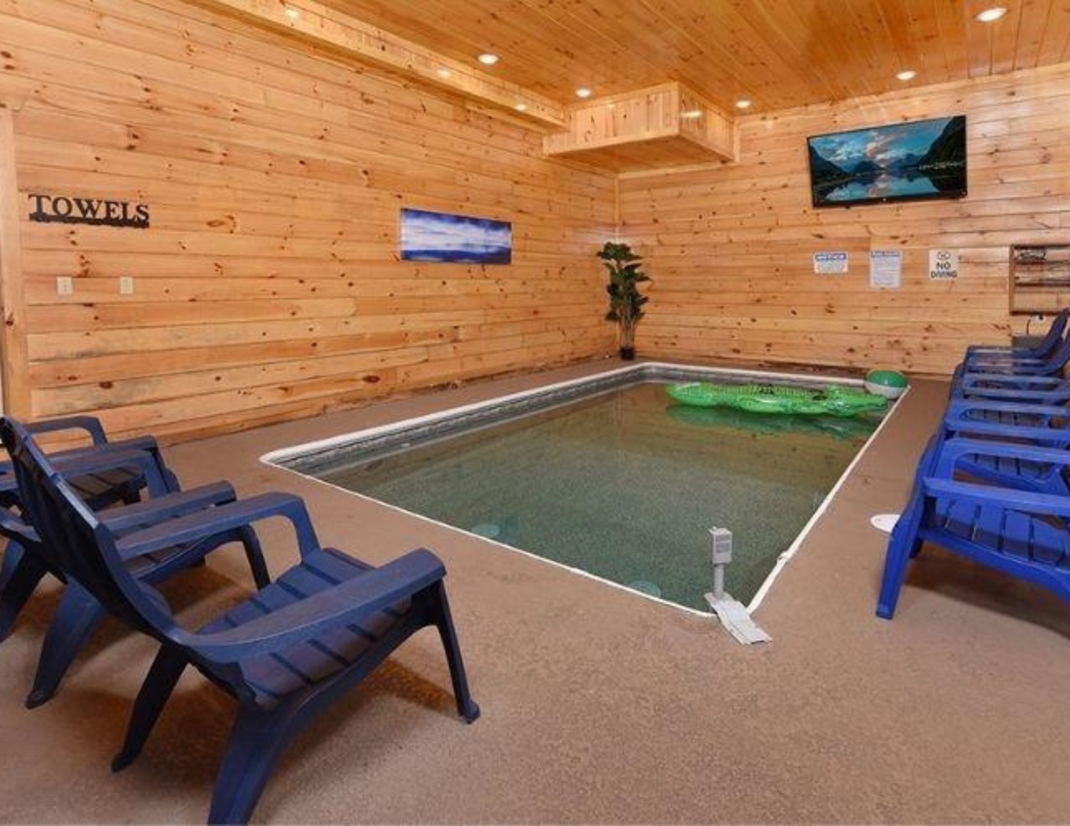 Pigeon Forge Cabins with Swimming Pools Pigeon Forge Cabins with Swimming Pools