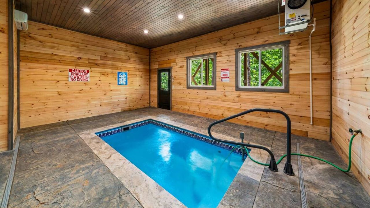 Private Pools: Enjoying a Swim at Our Pigeon Forge Cabin Rentals Private Pools: Enjoying a Swim at Our Pigeon Forge Cabin Rentals