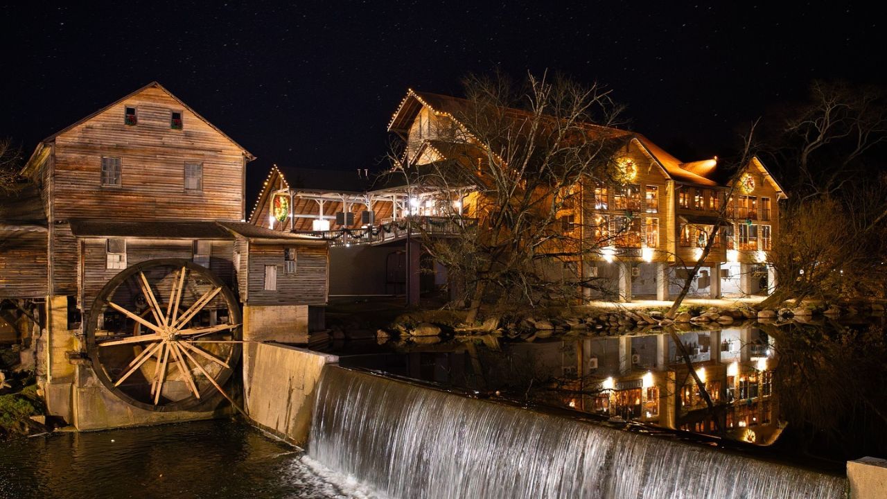9 Things to Do at the Old Mill in Pigeon Forge 9 Things to Do at the Old Mill in Pigeon Forge