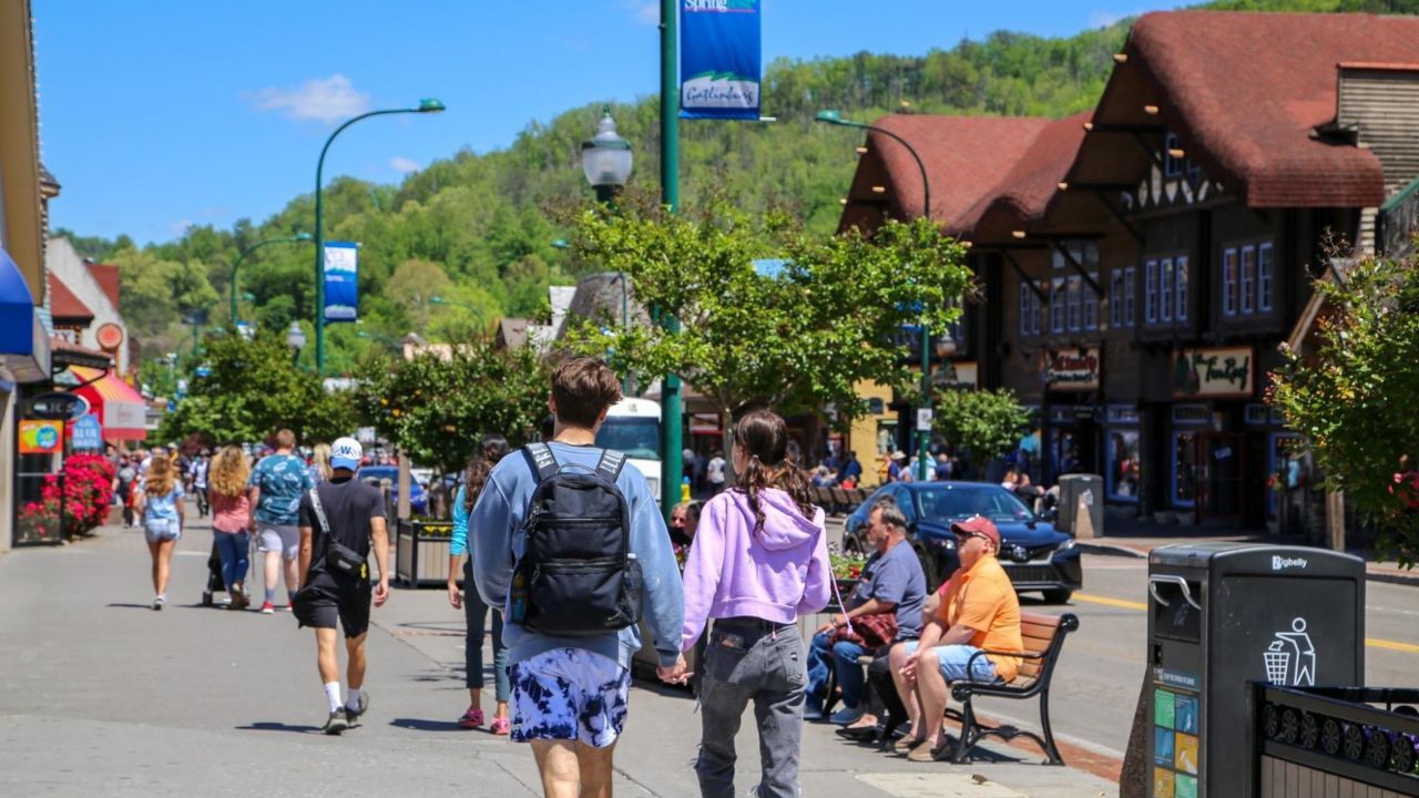 Top 7 Downtown Gatlinburg Shops to Visit Top 7 Downtown Gatlinburg Shops to Visit