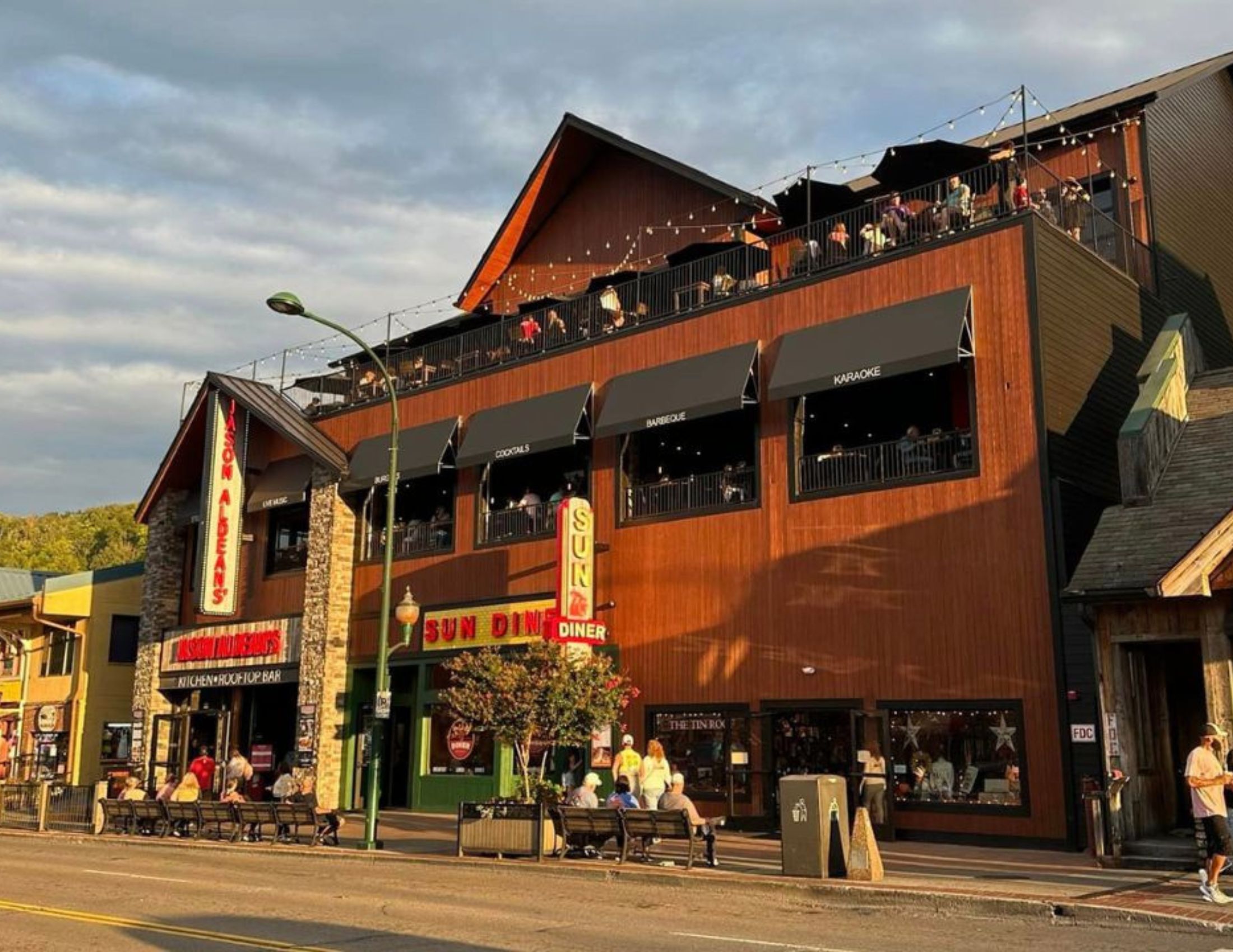 Jason Aldean's Kitchen + Rooftop Bar Jason Aldean's Kitchen + Rooftop Bar