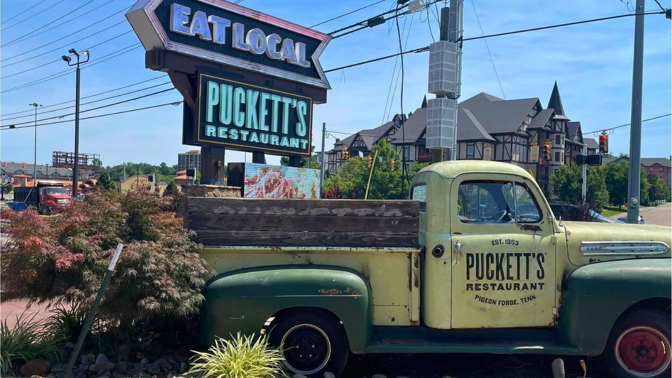 Top 6 Restaurants for Fried Chicken in Pigeon Forge Top 6 Restaurants for Fried Chicken in Pigeon Forge