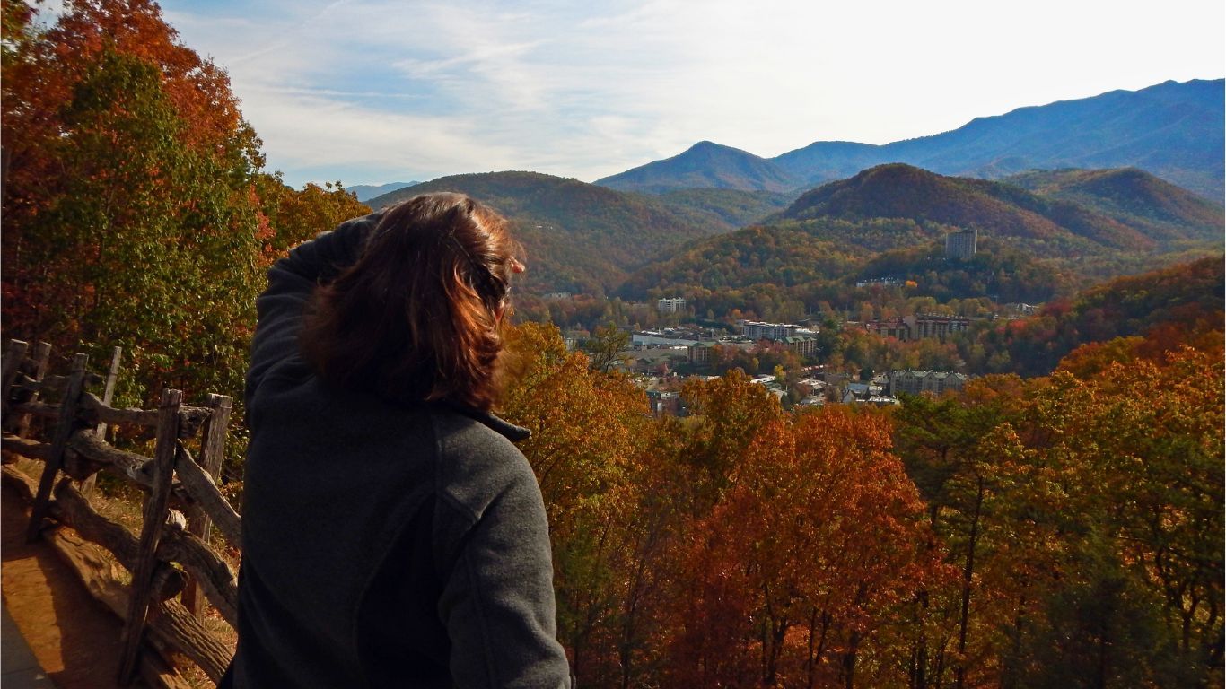 Top Places to View Fall Colors in Pigeon Forge Top Places to View Fall Colors in Pigeon Forge