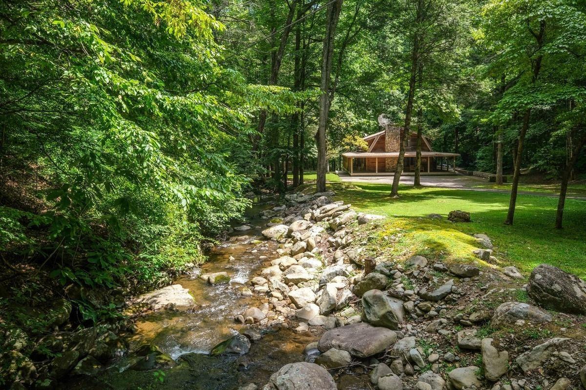 Norton Creek Hideaway