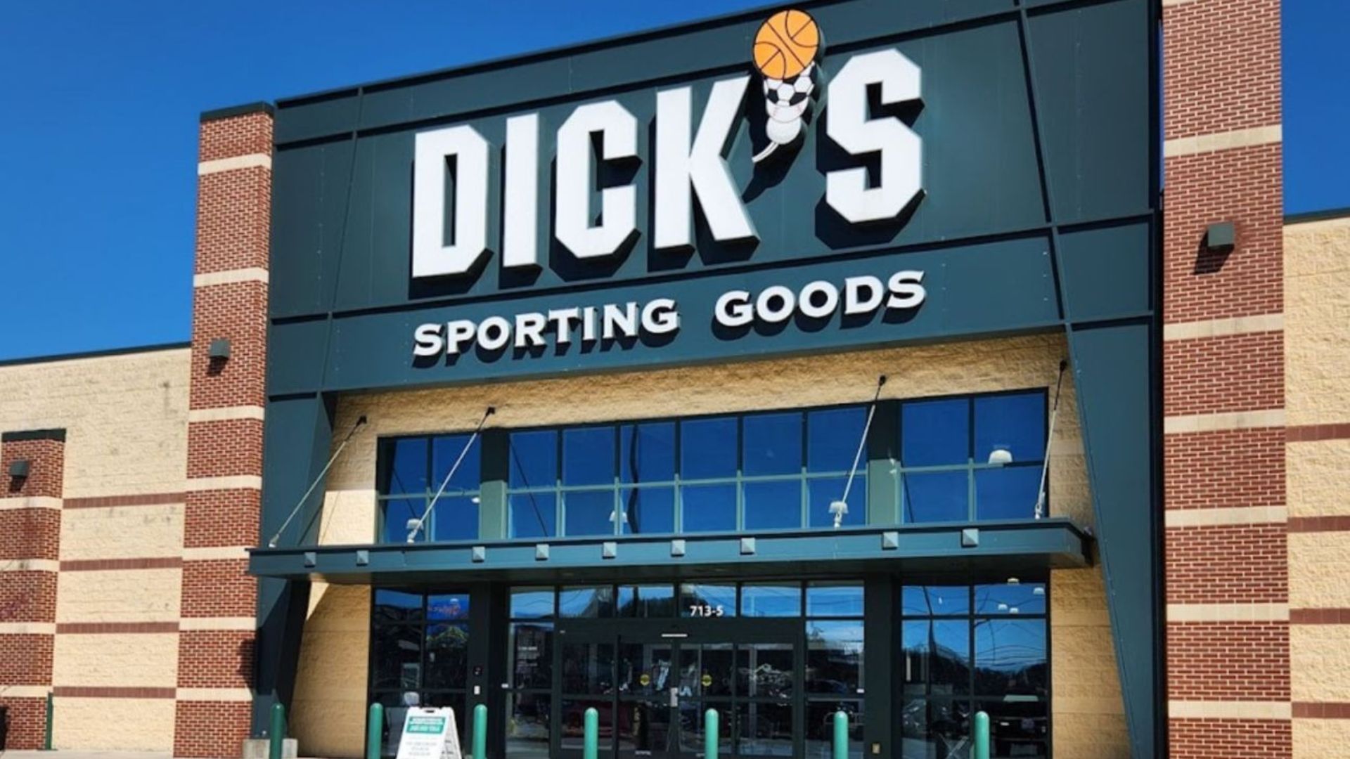 Dick's Sporting Goods in Sevierville