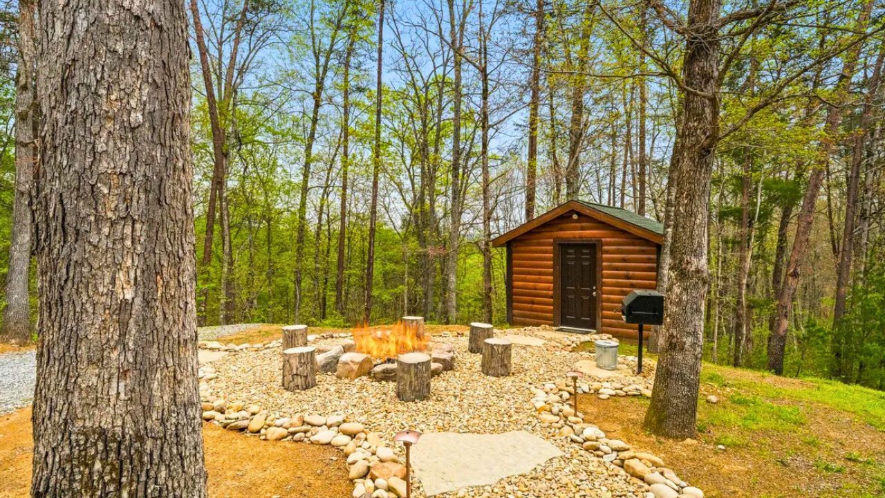 Gather Around a Blazing Fire Pit Gather Around a Blazing Fire Pit