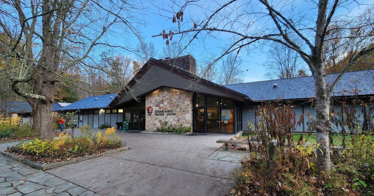 4 of the Best Smoky Mountain Visitor Centers 4 of the Best Smoky Mountain Visitor Centers