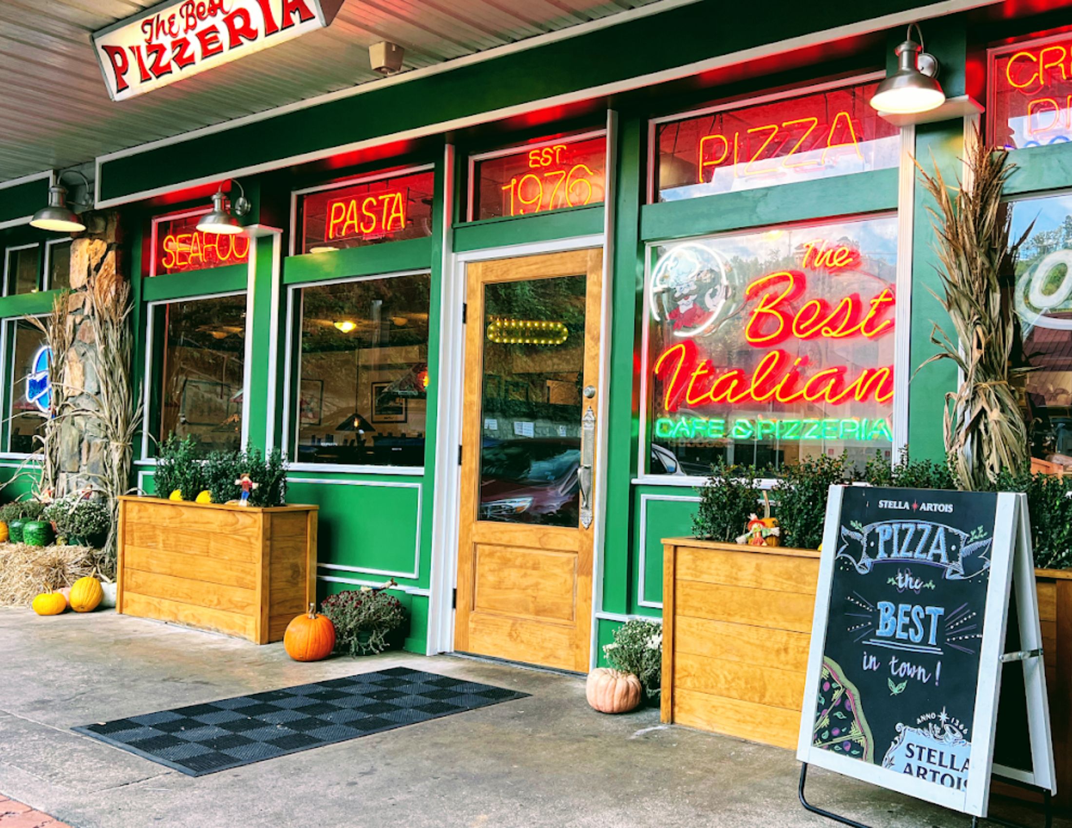 Best Italian Cafe and Pizzeria Best Italian Cafe and Pizzeria