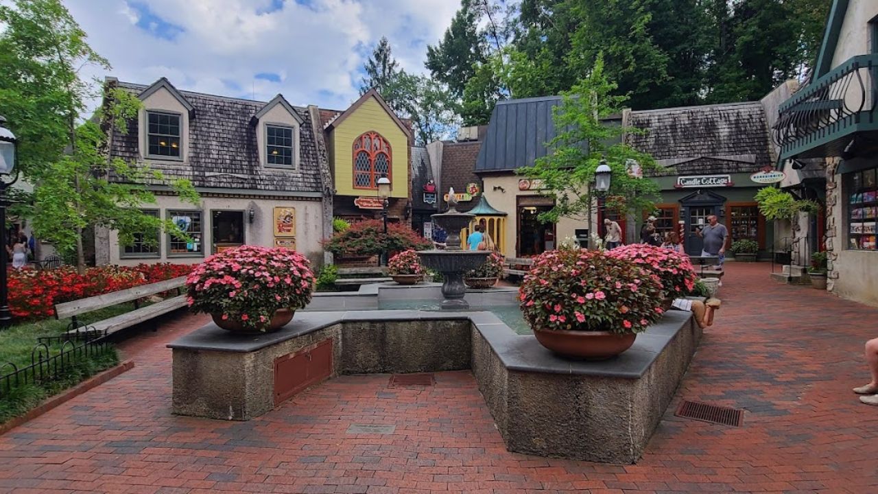 11 Most Iconic Places to See in Gatlinburg
