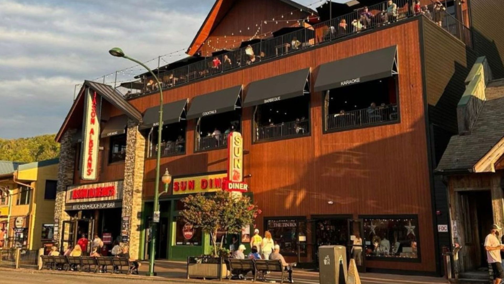 Jason Aldean's Kitchen + Rooftop Bar Jason Aldean's Kitchen + Rooftop Bar