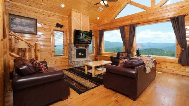 Maximize Year-Round Revenue with Colonial Properties' Dynamic Pricing Strategy