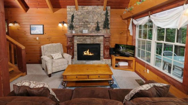How Our Team Handles All Aspects of Your Cabin Rental