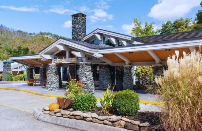 5 Best Steakhouses in Gatlinburg, TN (2026 Guide)