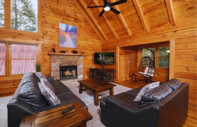 Top 5 Benefits of Staying in Our Downtown Gatlinburg Cabins