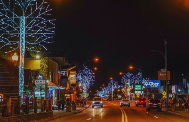 6 Reasons to Plan a Cabin Stay During Gatlinburg’s Winter Magic Lights