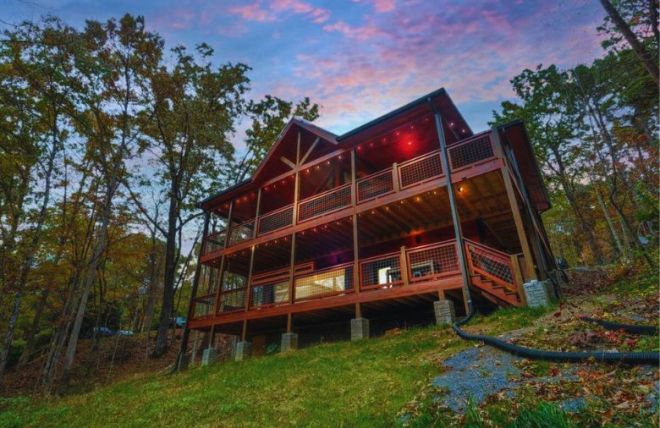 Save Big on Your Gatlinburg Cabin Vacation - 9 Tips to Keep Your Budget in Check