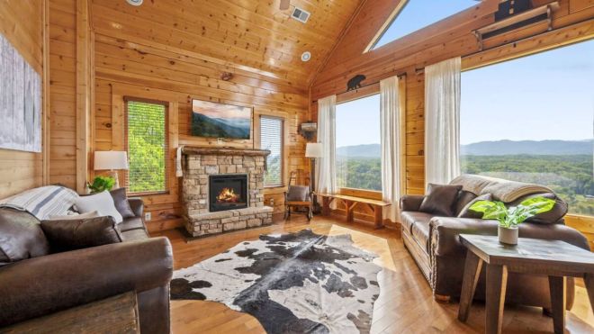Exploring Gatlinburg Real Estate: How Much Does a Cabin Really Cost?