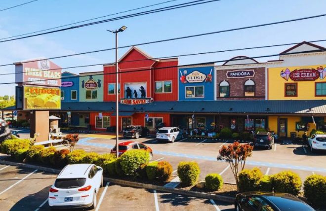 Top 5 Souvenir Shops in Pigeon Forge