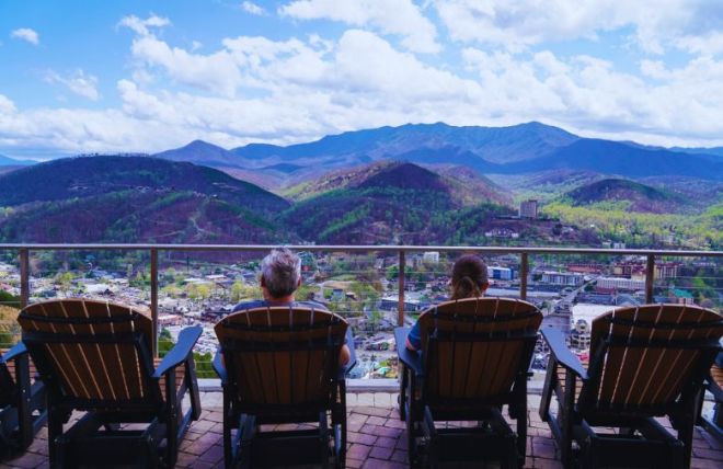 Planning a Gatlinburg Vacation in March: 6 Tips