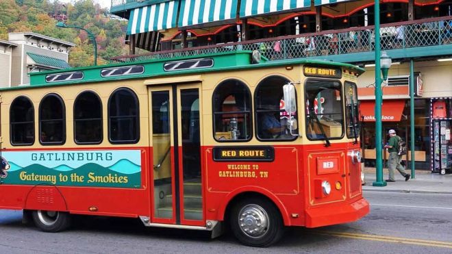The Best Trolley Routes in Gatlinburg for Seeing the Sights
