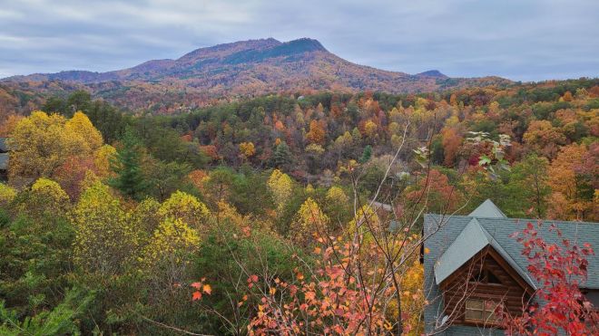 Enjoying Gatlinburg's Fall Colors