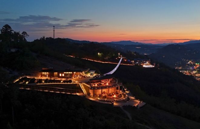 Gatlinburg SkyPark After Dark: What to Expect on an Evening Visit