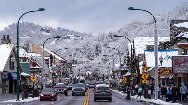 6 Tips for Celebrating Christmas in Gatlinburg