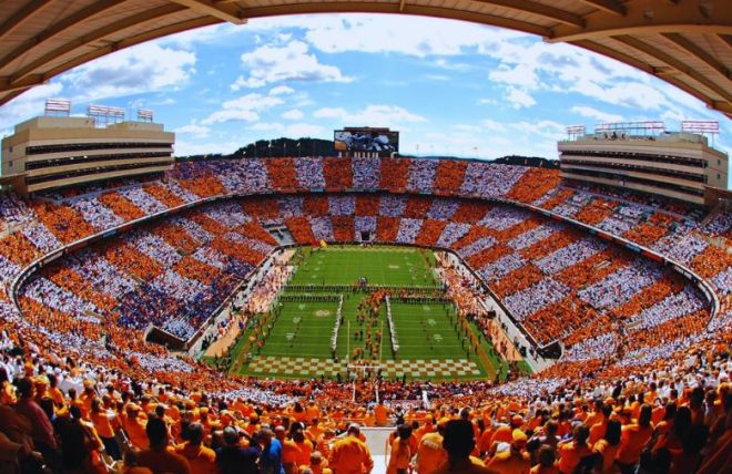 Top 5 Reasons to Rent a Cabin for a Tennessee Volunteers Football Game
