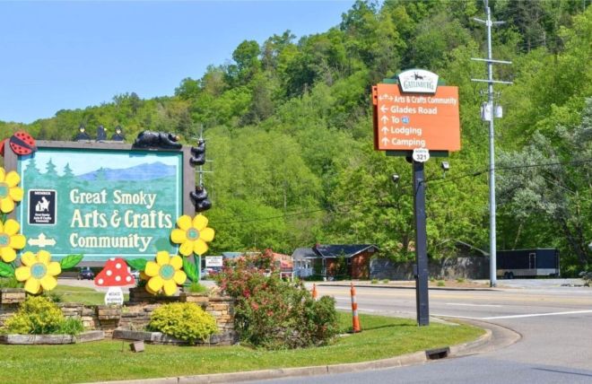 Image for Thing To Do Great Smoky Arts and Crafts Community