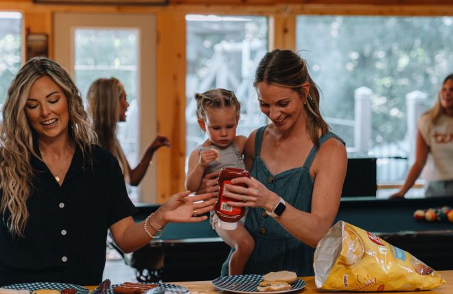 10 Easy Meals to Cook at Your Smoky Mountain Cabin (With Recipes)
