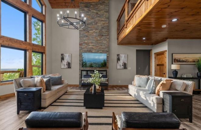 Using Video Walkthroughs to Sell Your Cabin's Experience