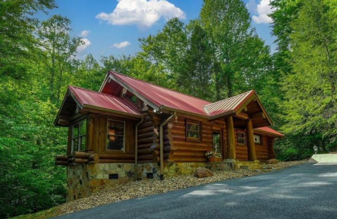 3 Intimate Cabin Rentals in Tennessee for Couples